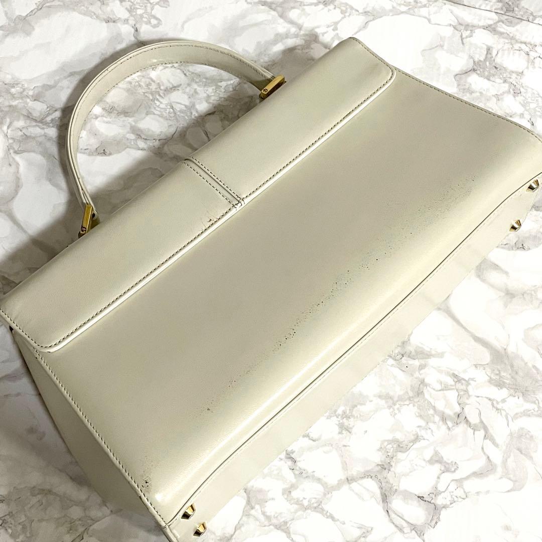 イヴサンローラン ハンドバッグ レディース レザー 革 皮 白 ホワイト