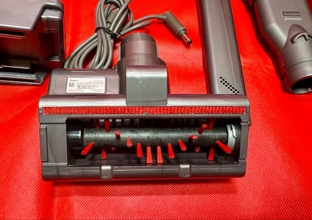 【分解洗浄済・美品】Dyson　V6　マキタバッテリー仕様　セット　SV09