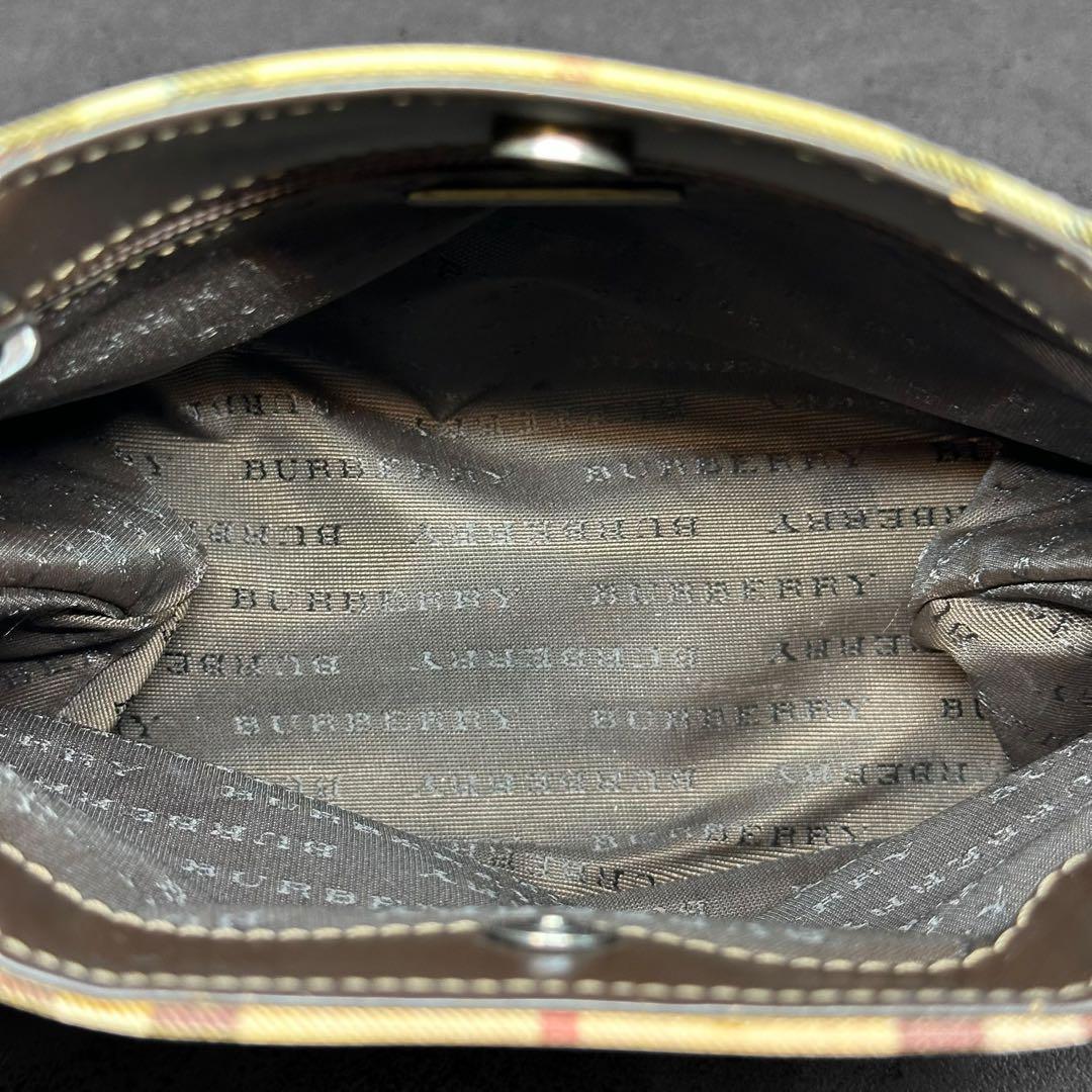BURBERRY LONDON ノバチェック　ハンドバッグ ロゴプレート