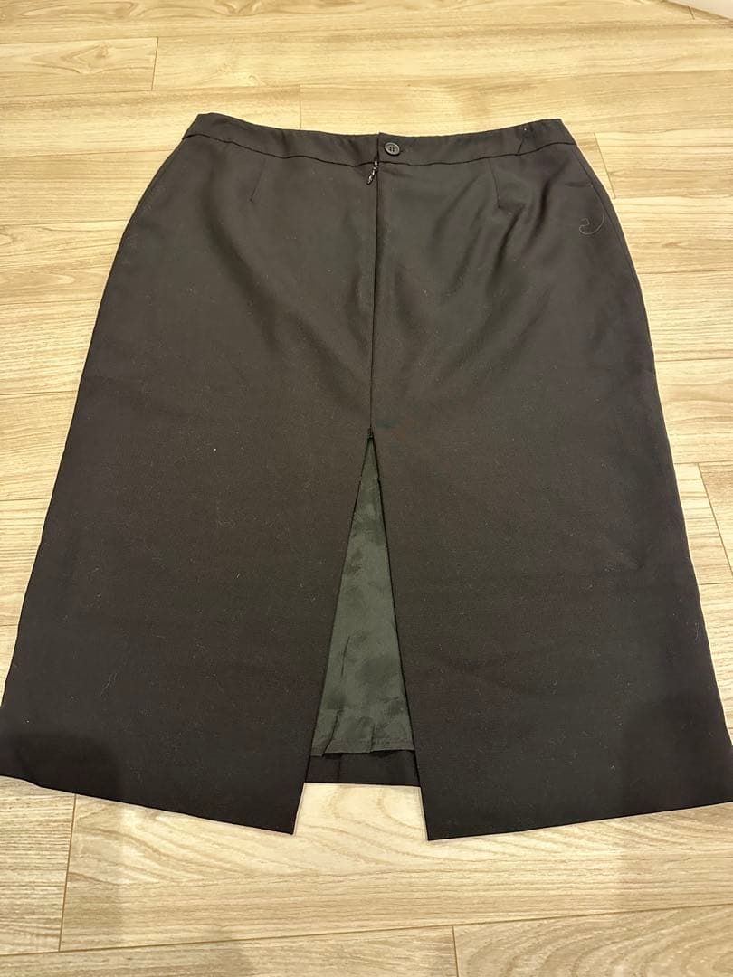 Alexander McQueen タイトスカート スリット入り 膝丈