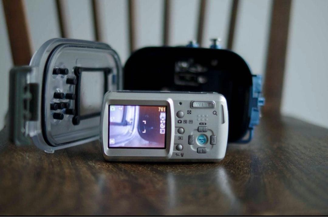 epoqued製　デジカメ epok オールドコンデジ