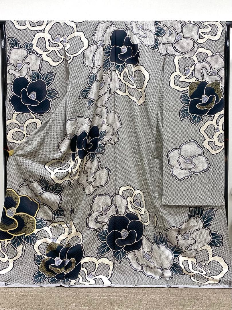 コラボ振袖 葵衣×V サンク 仮絵羽 正絹 金駒 金彩 未仕立て品 八掛付