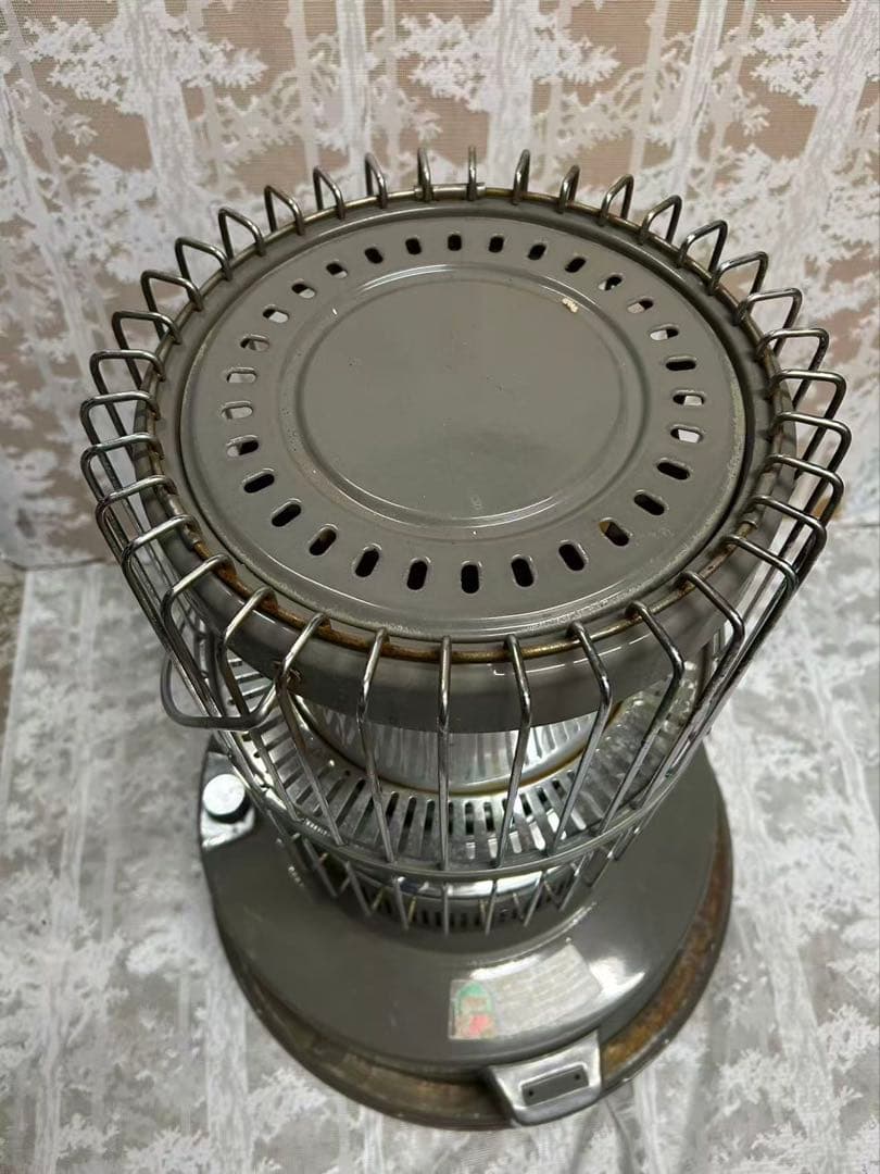 円筒形ストーブ グレー 金属ガード付き