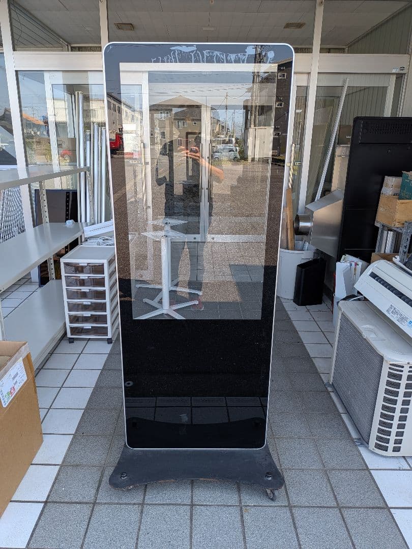 大型デジタルサイネージ 　躯体