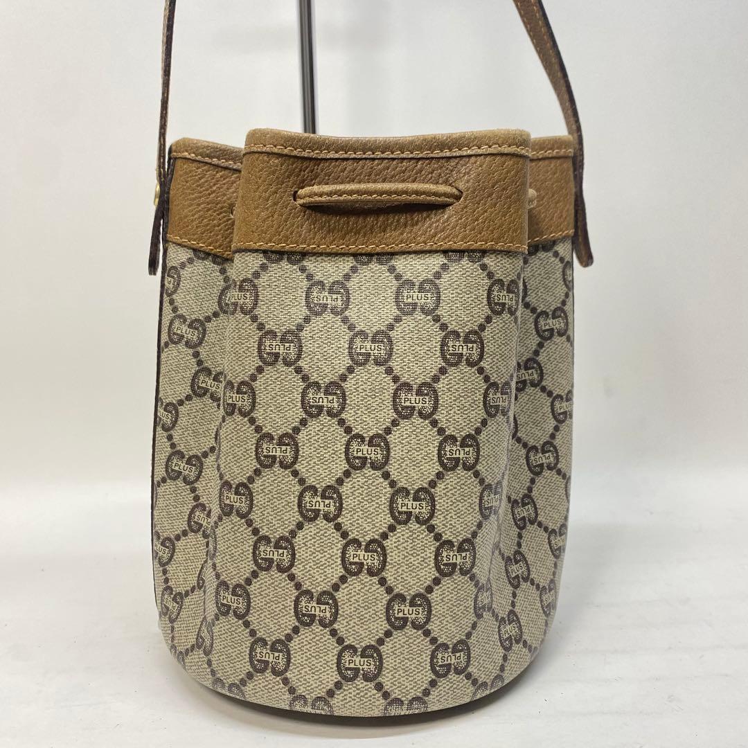 【美品】GUCCI 巾着ショルダーバッグ GGプラス グッチ PVCレザー