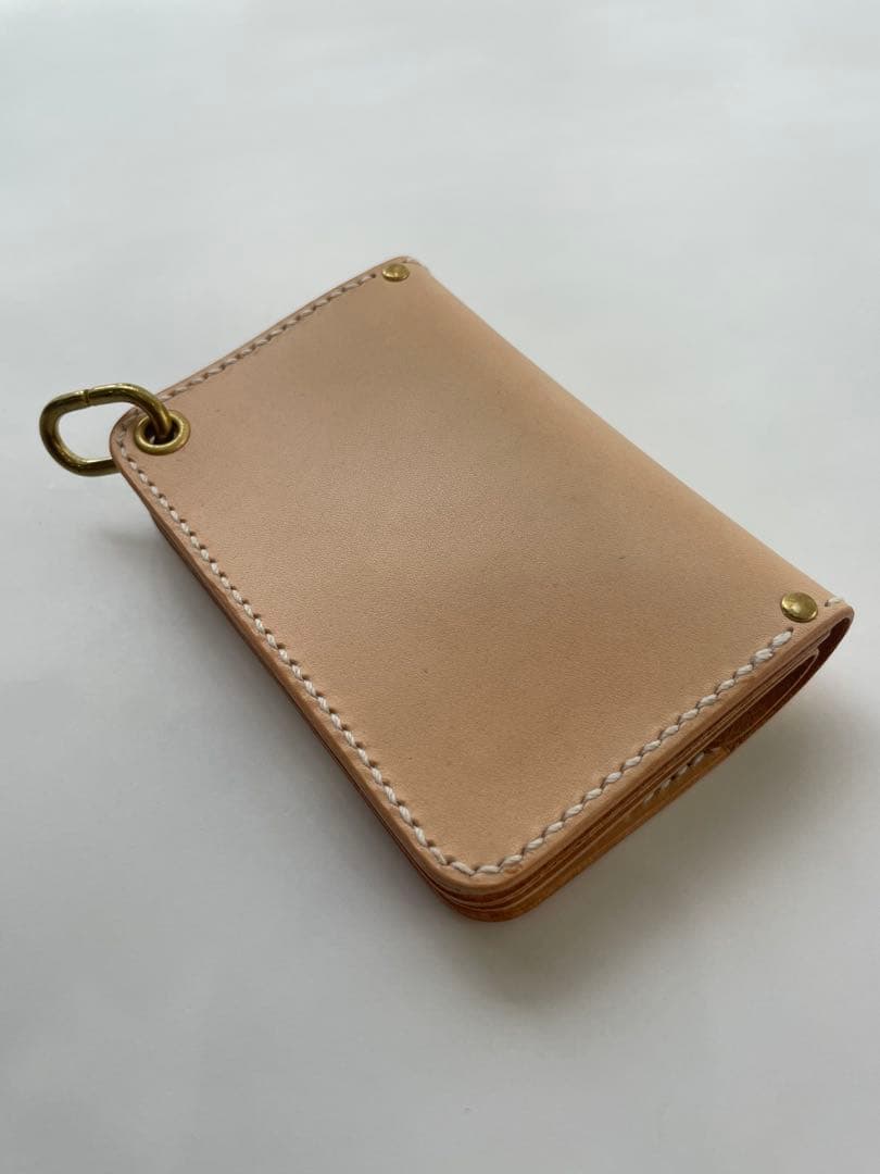 お札を折らずに収納｜ショートトラッカーウォレット（姫路レザー・手縫い）