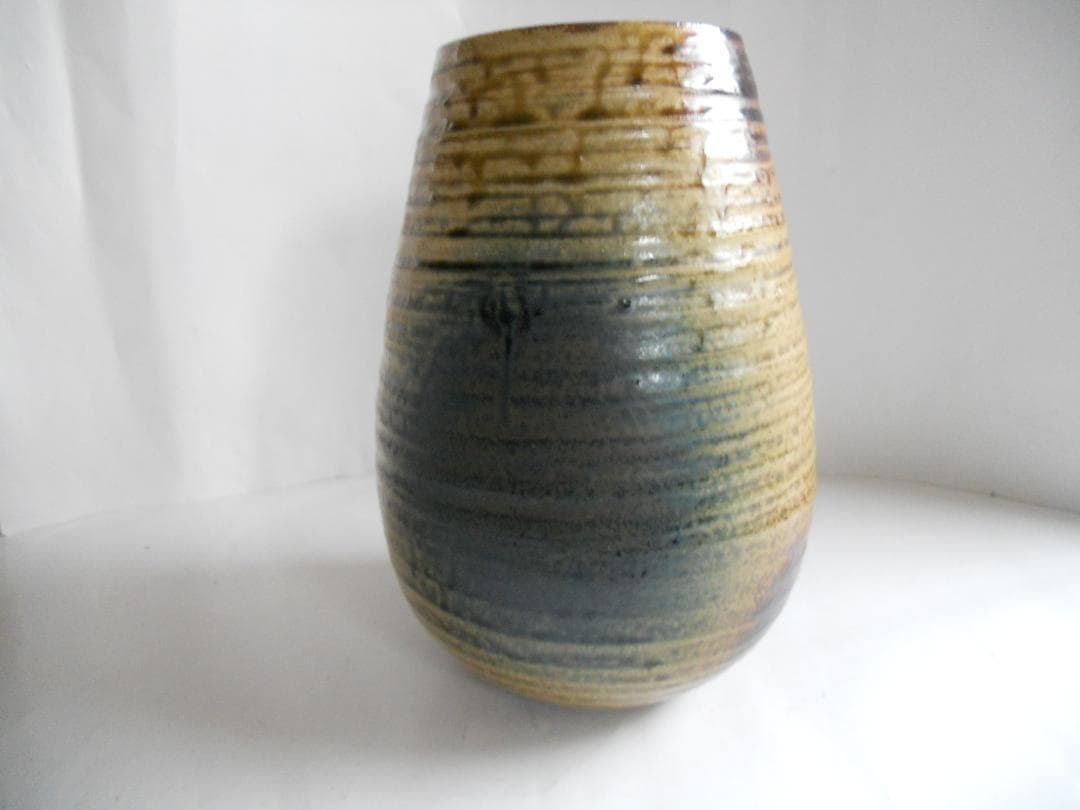 伊羅保焼　寺田美山 作 豊窯 伊羅保釉 彩地 花瓶 ヴィンテージ 花器 花入