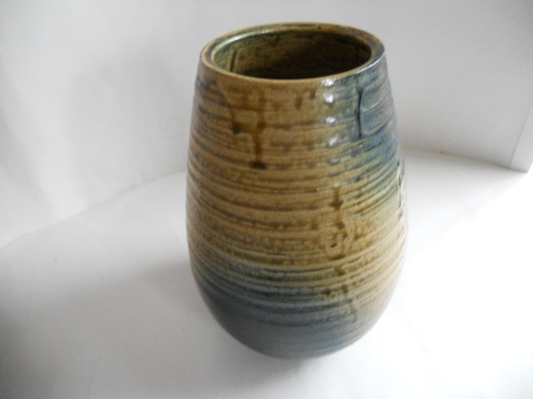 伊羅保焼　寺田美山 作 豊窯 伊羅保釉 彩地 花瓶 ヴィンテージ 花器 花入