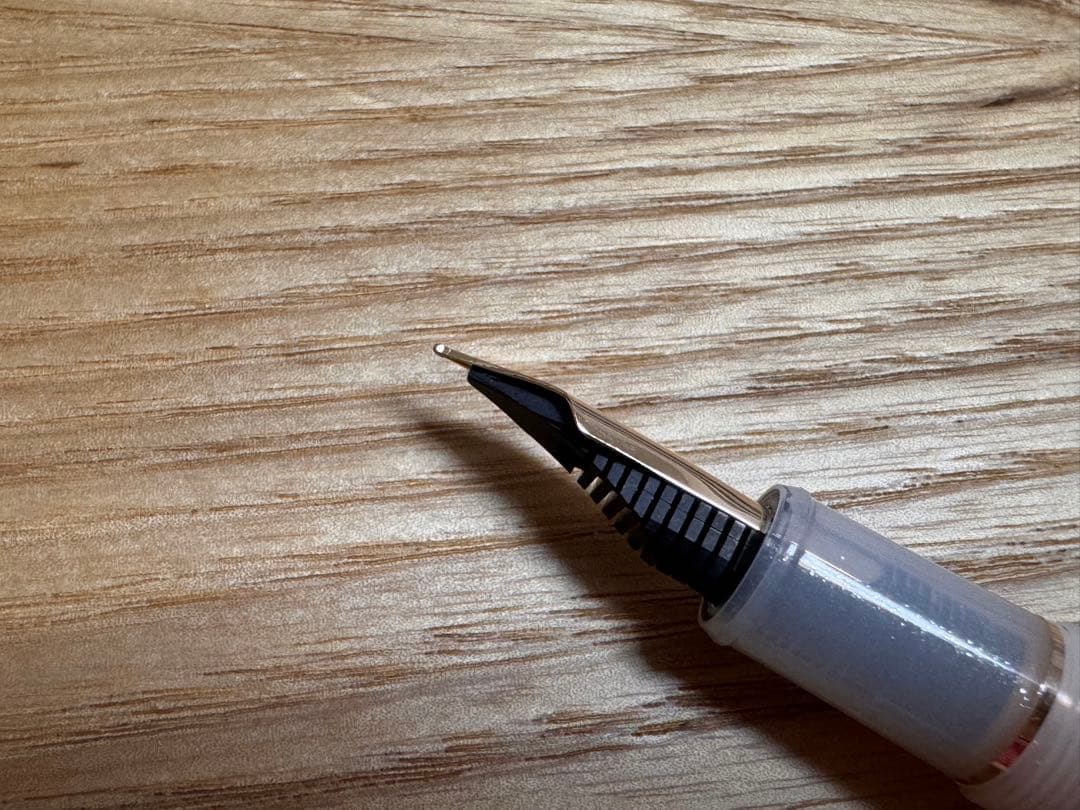 八文字屋 万年筆 初雪 字幅M 中字