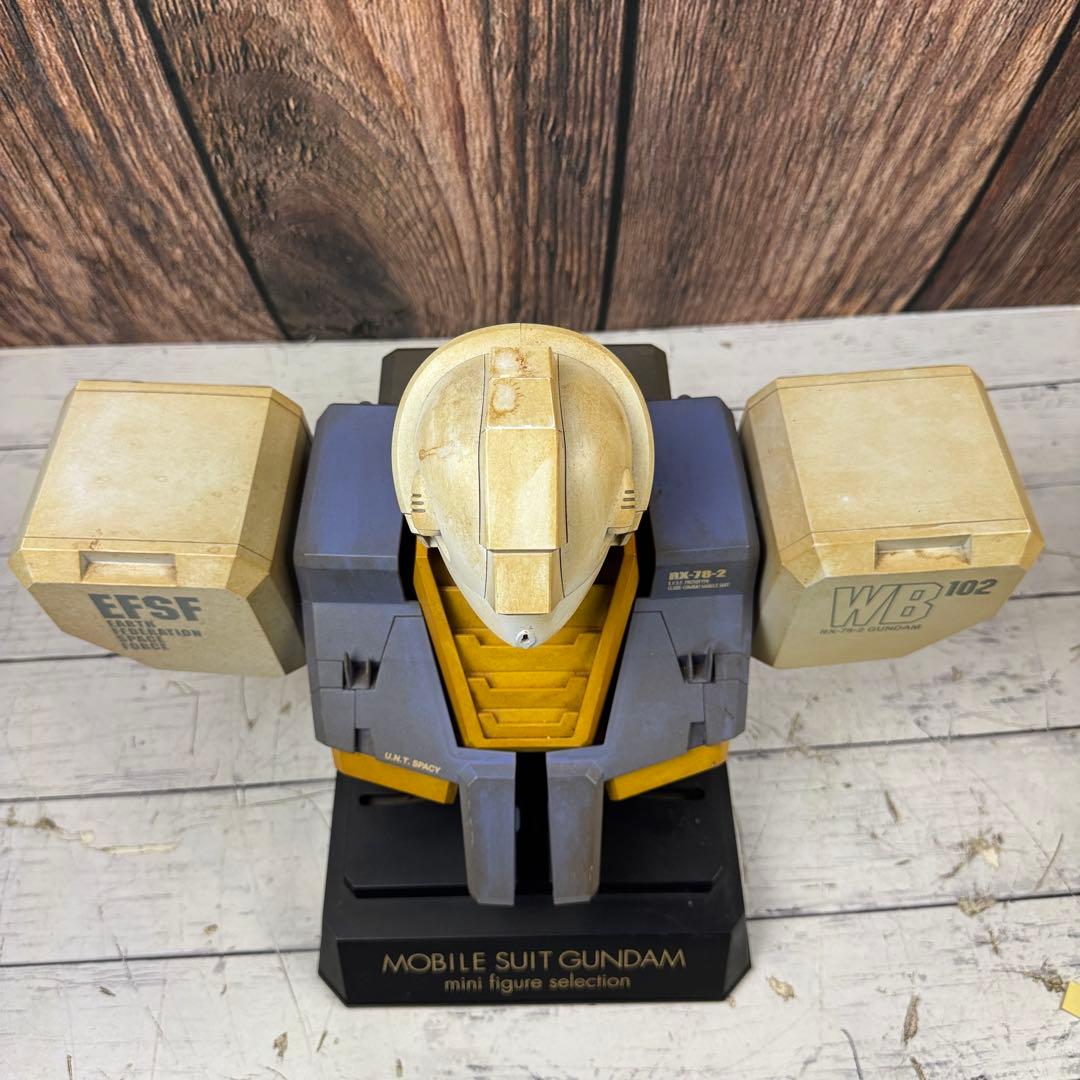 ガンダム 胸像型 ディスプレイケース MOBILE SUIT GUNDAM