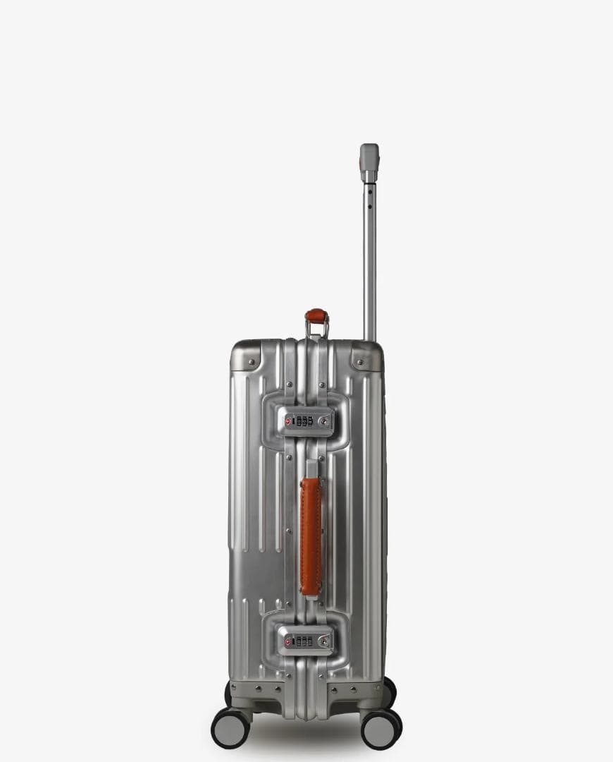 イノベーター アルミスーツケース シルバー INV1811STP キャリーケース