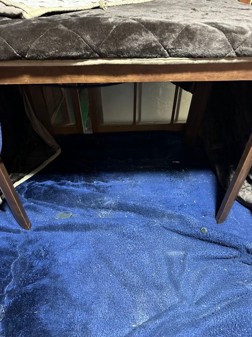 ブラウン木製こたつ 電気式 ハイタイプです。