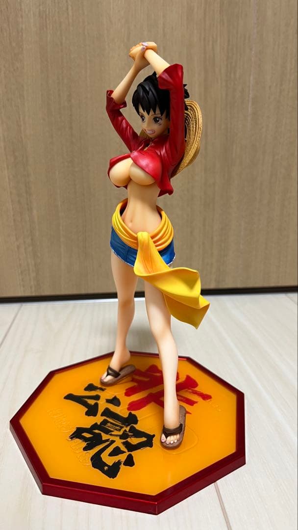 ワンピース フィギュア POP 非公認　ルフィ