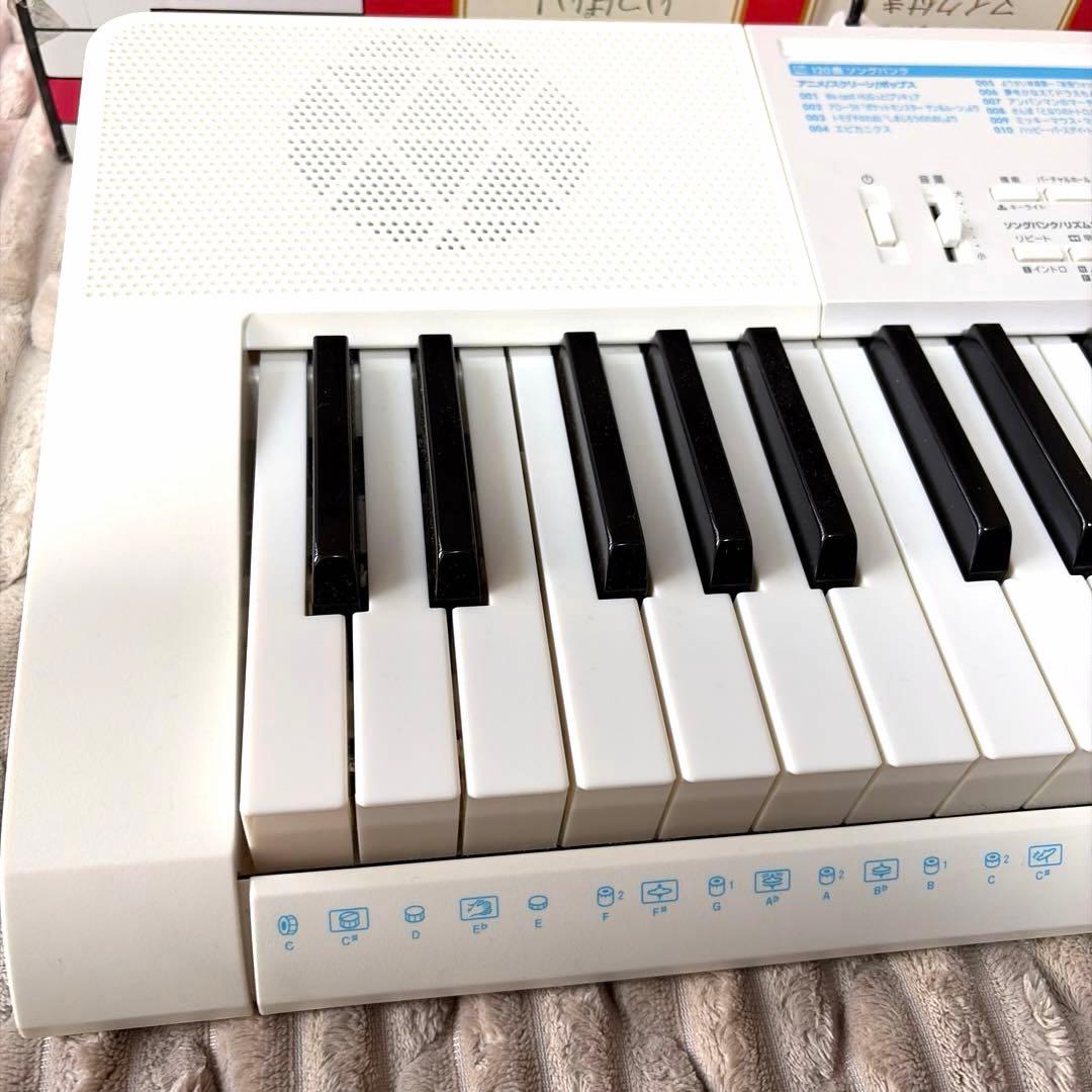 カシオ　光ナビゲーションキーボードLK-311電子ピアノ2018年製