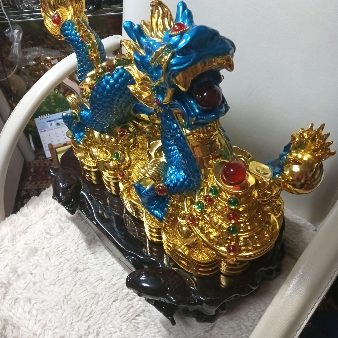 中国工芸品　青色と金色の青龍　ダンシングドラゴン　風水アイテム　富と繁栄の象徴
