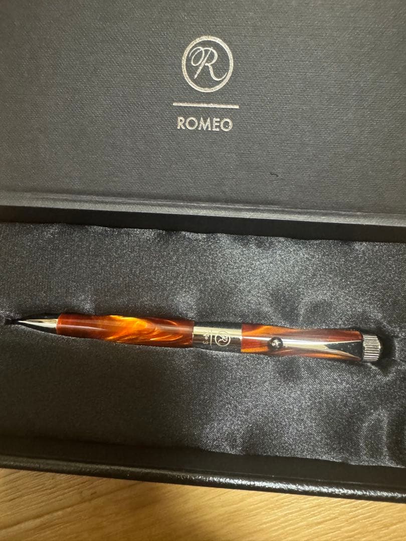 ROMEO / ロメオNo.3 細軸 イタリアンアンバー