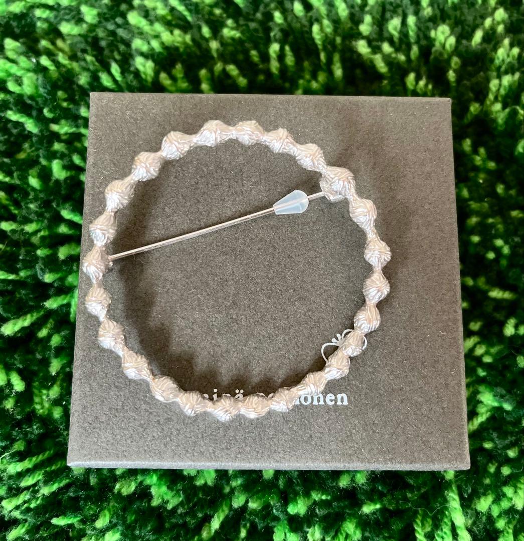 ⭐︎新品ミナペルホネン tambourine ブローチ　シルバー