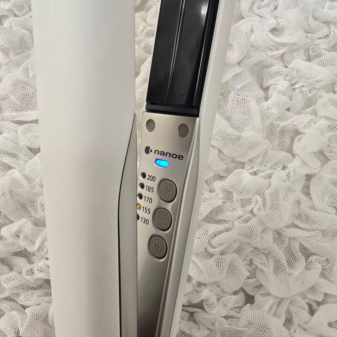 Panasonic ストレートアイロン ナノケア EH-HS0J　ホワイト