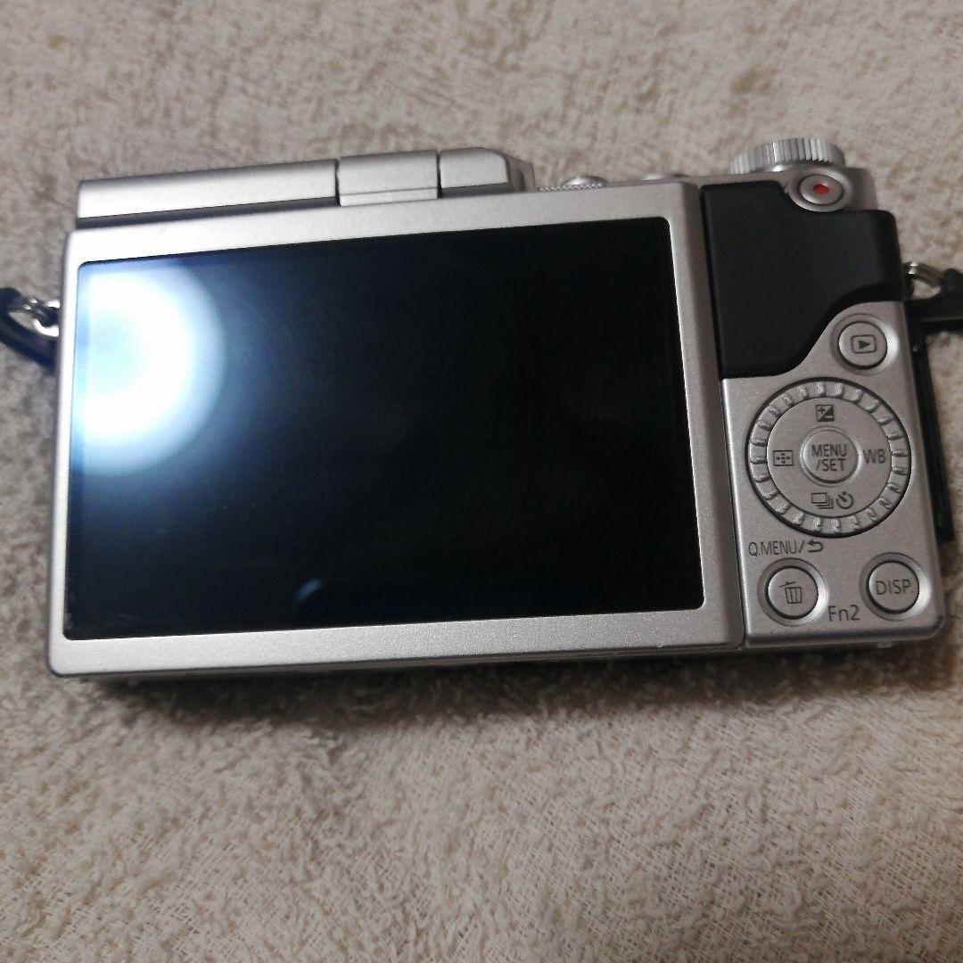 フィルムカメラ Panasonic Lumix DC-GF9W