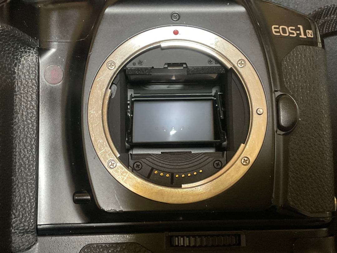 美品　Canon EOS-1N 一眼レフカメラ