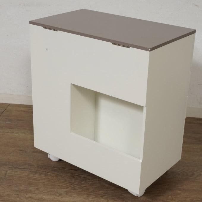 【新品】たっぷり収納 コスメワゴン　お洒落 ドレッサー　アウトレット