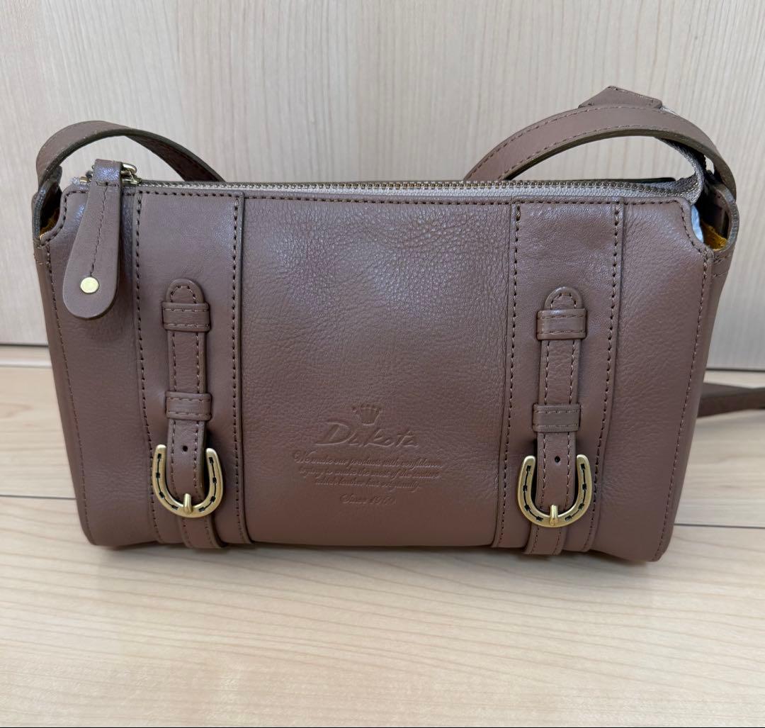 Dakota ダコタショルダーバッグ　オーク