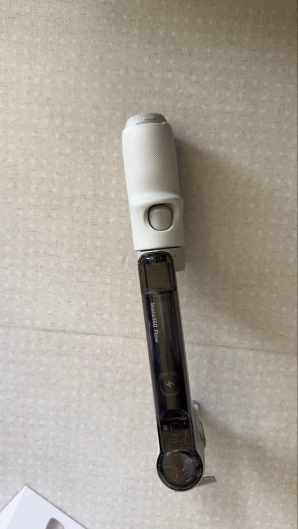 【動作良好】Insta360 Flow ジンバル やや汚れあり