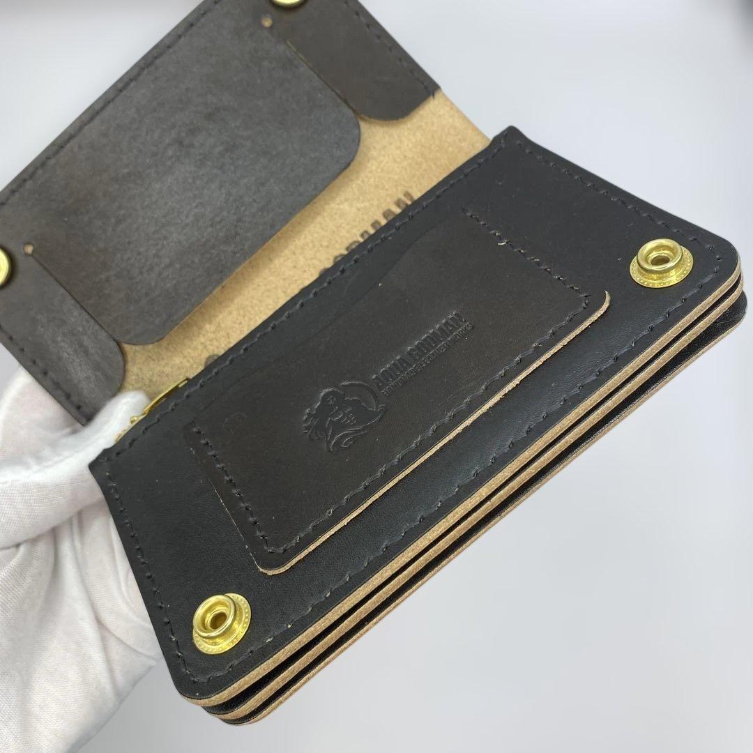 【無骨×上質】3層 丘染めブラック／ミドルトラッカーウォレットMTW