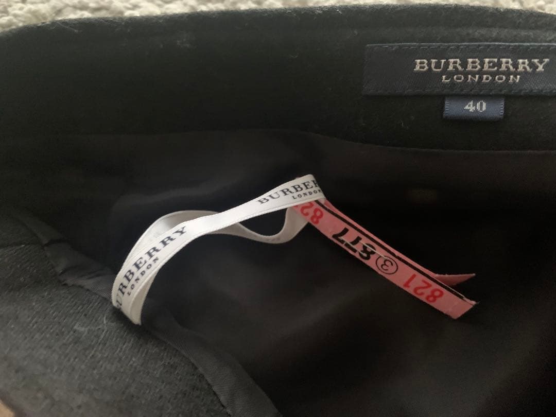 saran 様BURBERRY LONDON ノバチェックプリーツフレアスカート