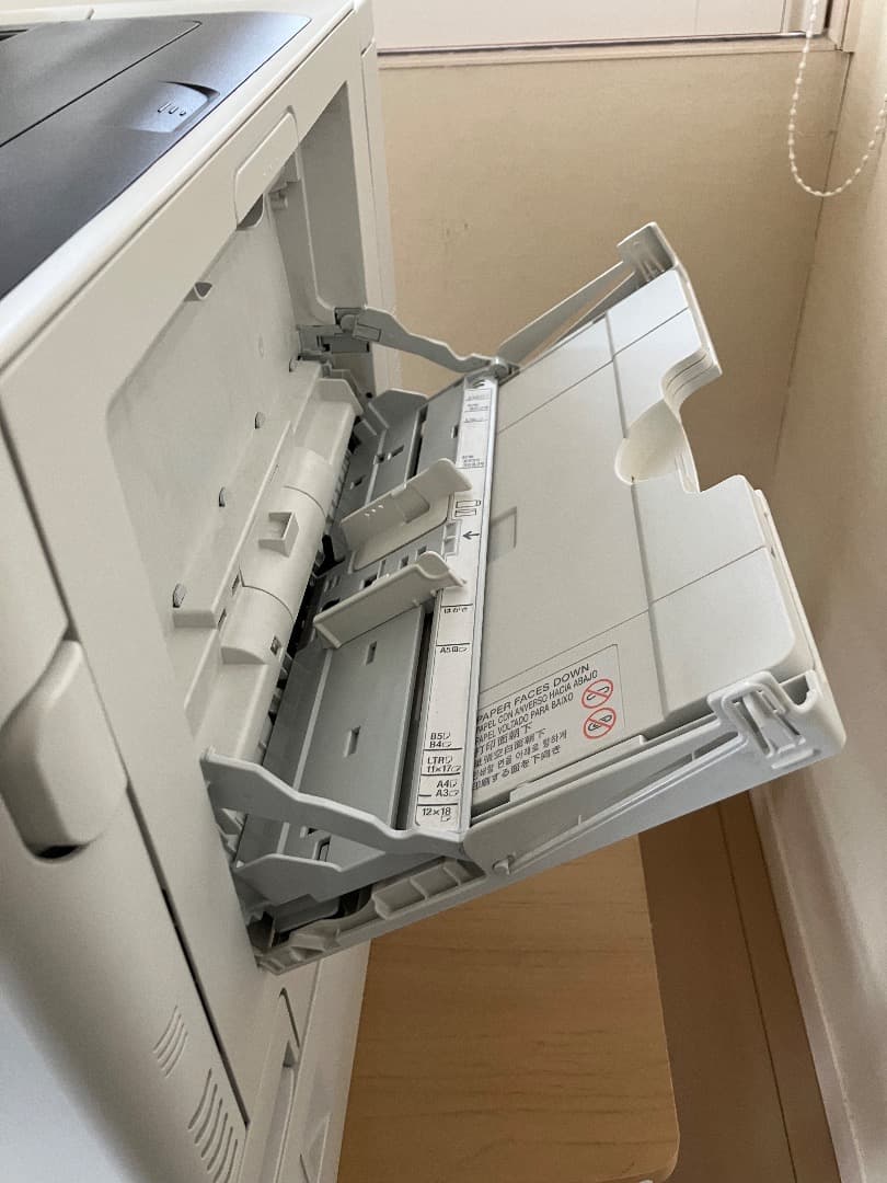 Canon LBP841C レーザープリンター (増設給紙ユニット付)