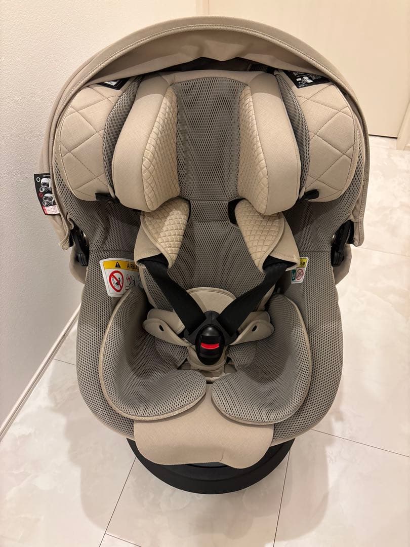 【値下げ】エールべべ　クルットR ザ・ファースト2 チャイルドシート