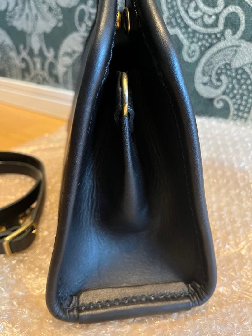 マジックペン※プロフィール必読願います様 ヘルツ HERZ アーチハンドバッグ