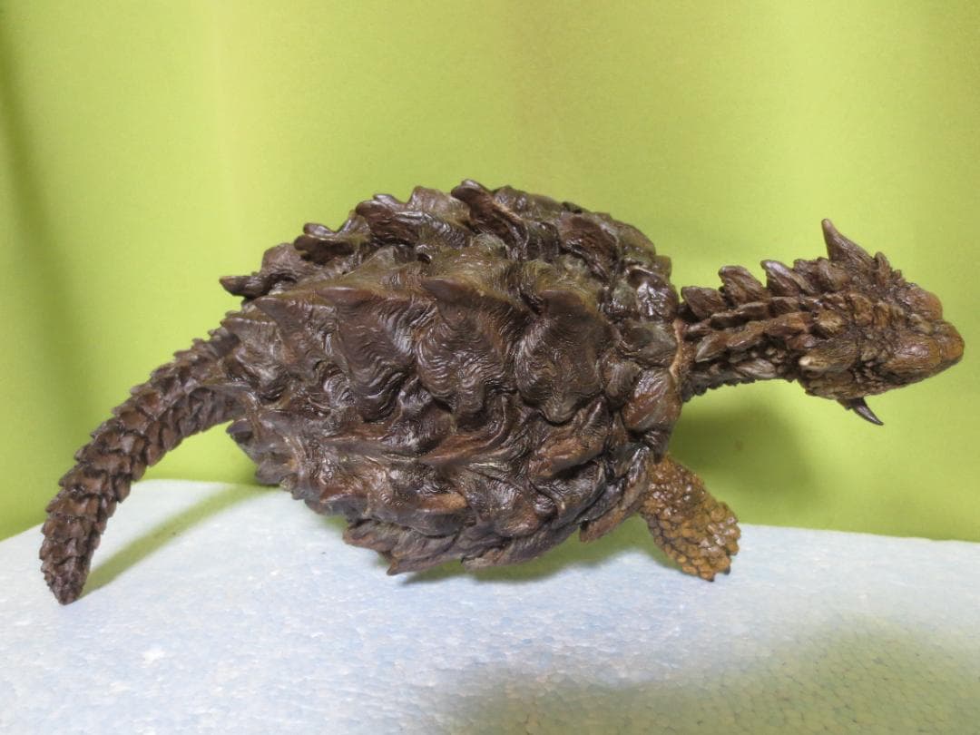 KAME HOUSE　幻獣の亀　フィギュア　完成品　22㎝　ガメラ