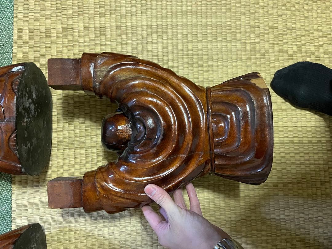 木製彫刻テーブル　一枚板