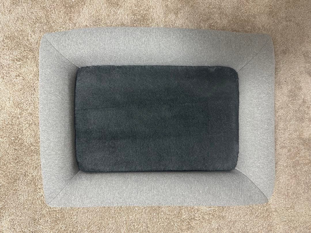 【ほぼ未使用美品】gugu ドギースリープペットベッド Ｓ　グレー　小型犬