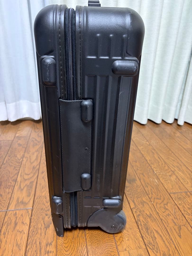 リモワ サルサ 35L 2輪 スーツケース ブラック