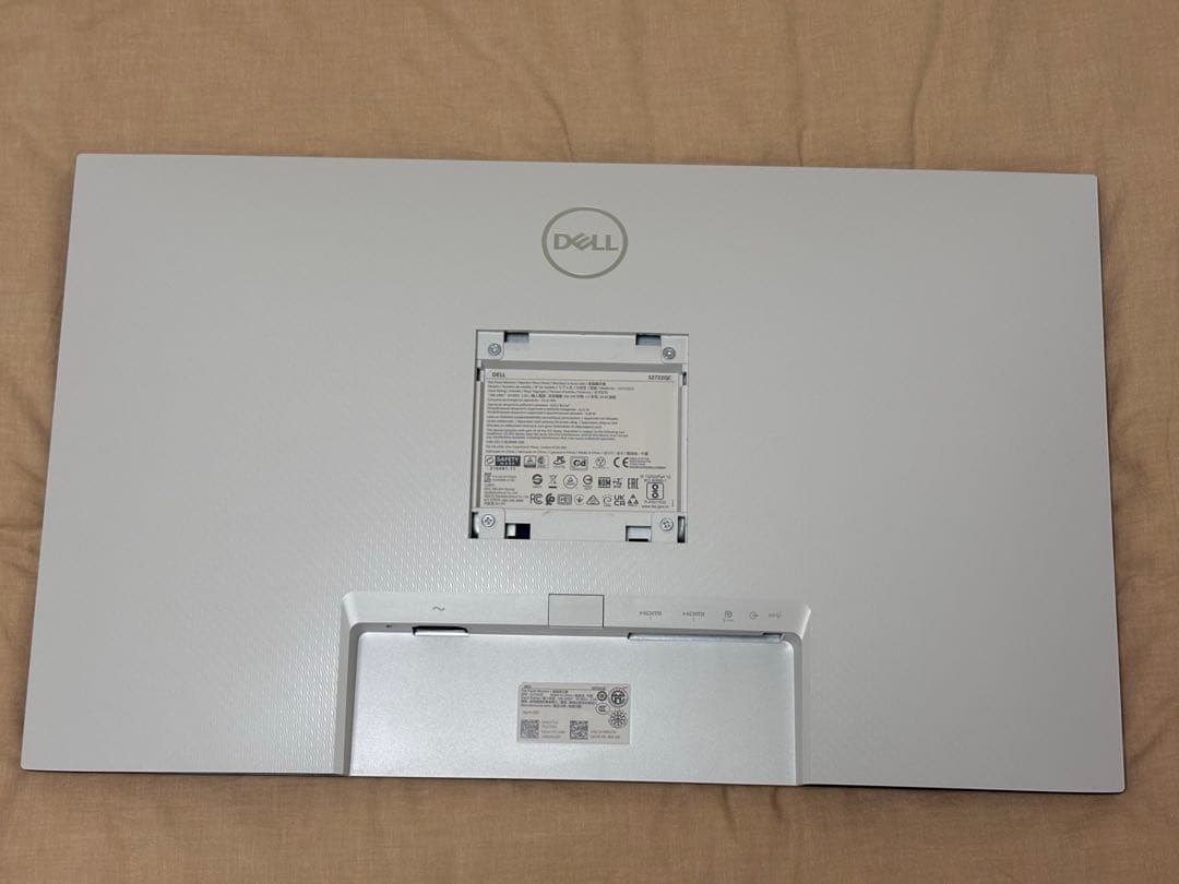 デル　DELL S2722QC