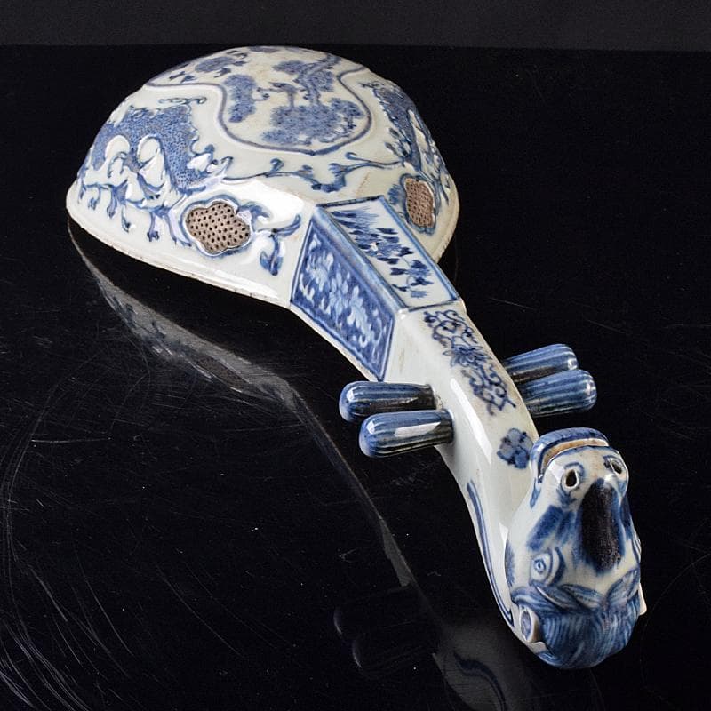 中国　青花　山水神獣文　馬頭琵琶　置物　M　R7978B