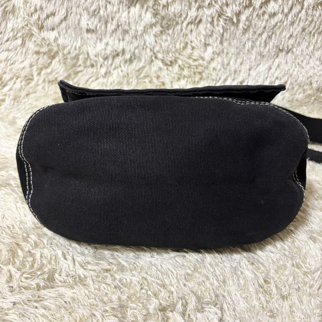 【美品】ヴィヴィアンウエストウッド ショルダーバッグ エッジウェア オーブ 黒