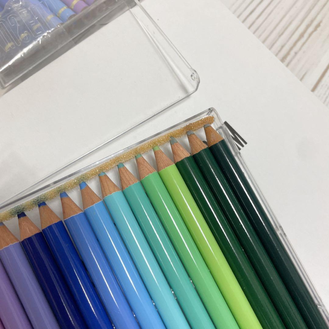 フェリシモ  初代 カラーミュージアム「のっぽ」 　三菱色鉛筆25色×500色