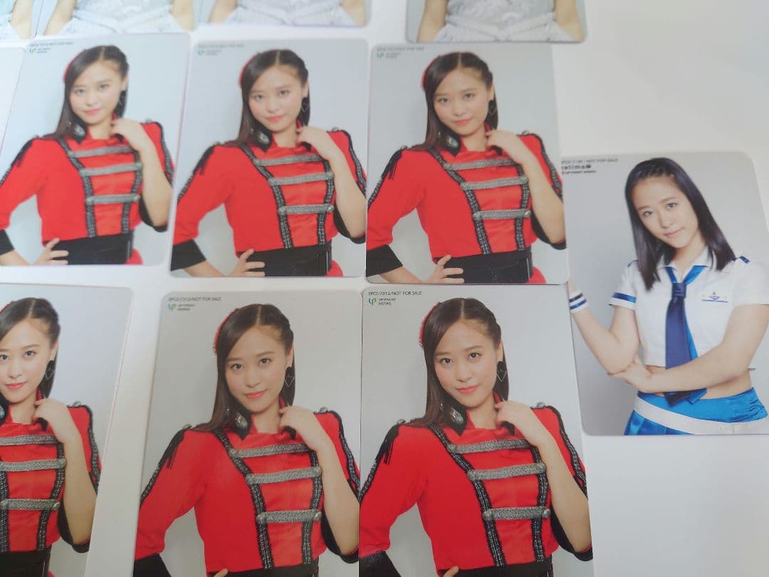 激レア！新品未開封　モーニング娘。小田さくら　グッズセット 新品Tシャツ カード