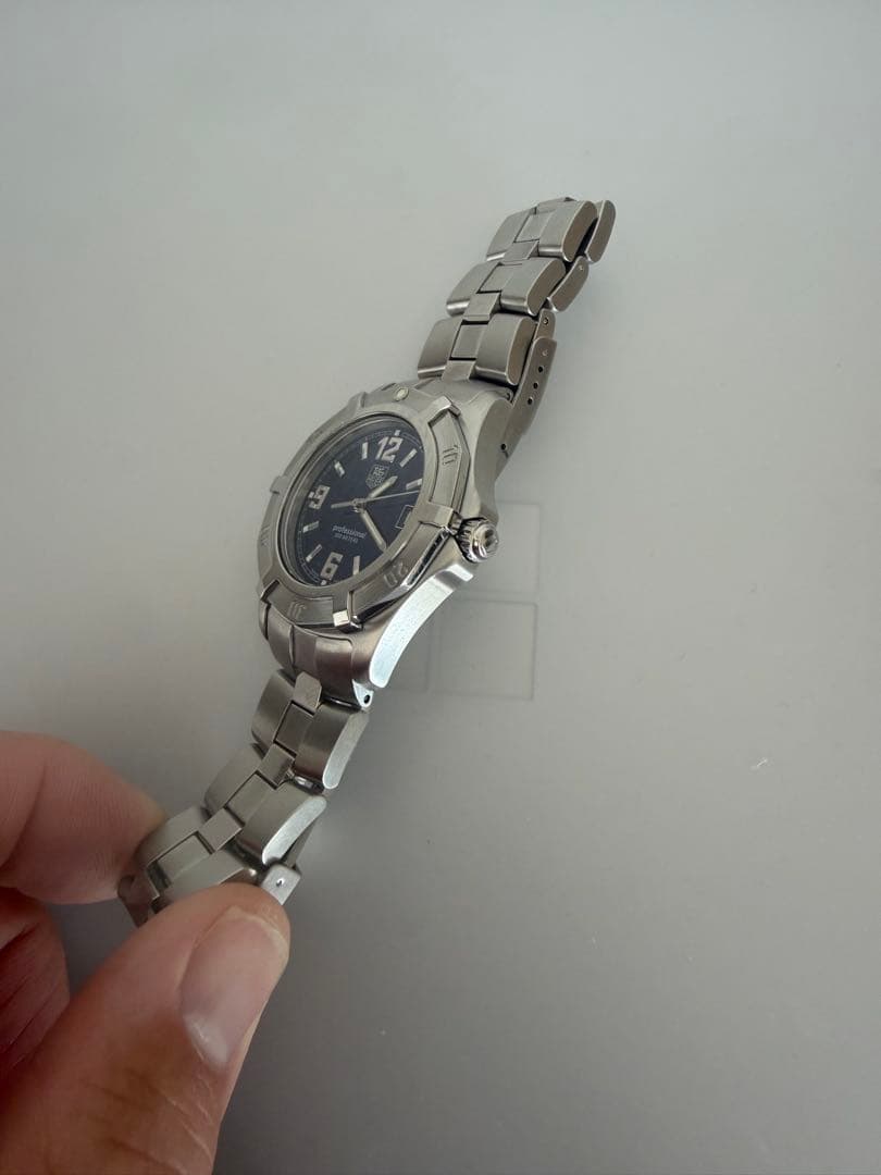 美品　タグホイヤー プロフェッショナル 2000 WN1112 クオーツメンズ