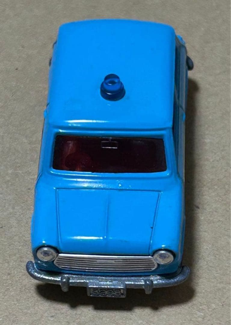 トミカ ミニクーパー 世界のポリスカーセット