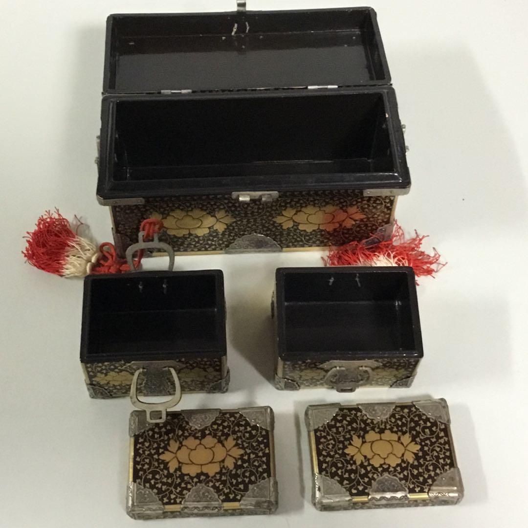 古い雛道具◆御三ツ揃◆木製 蒔絵 唐草 漆器 雛人形 骨董 ドールハウス