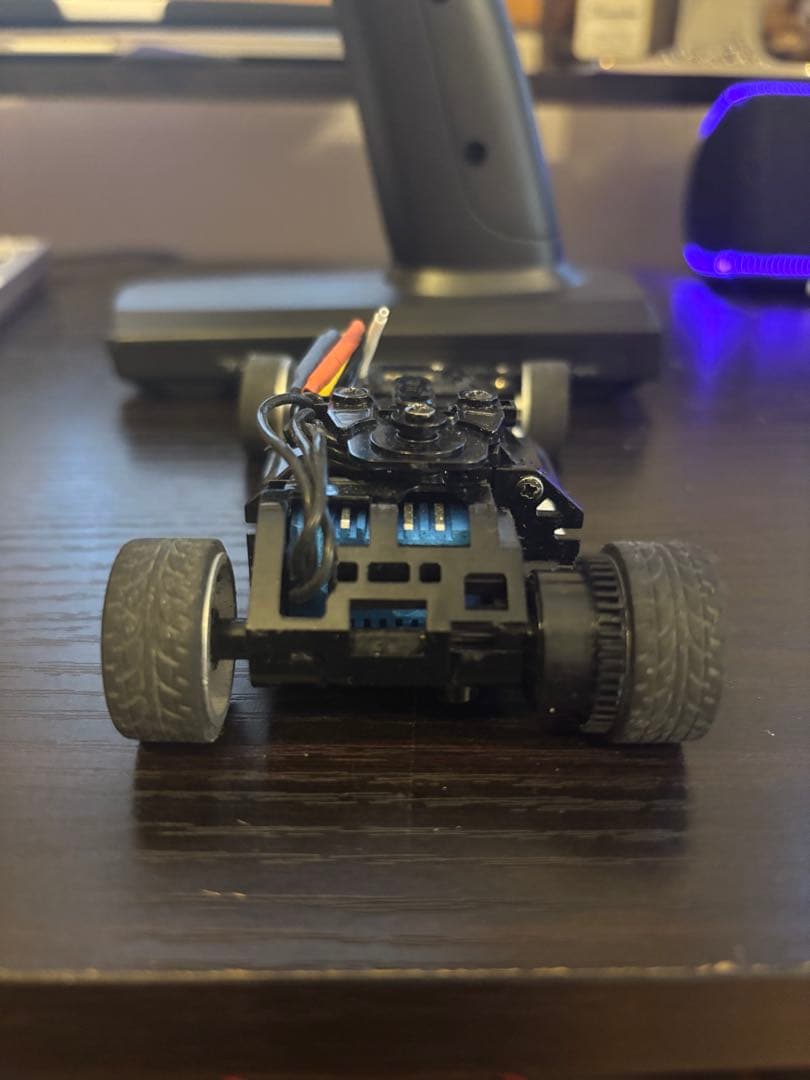 お*ん様 京商　ミニッツ初心者向けレディセット　ボディなし