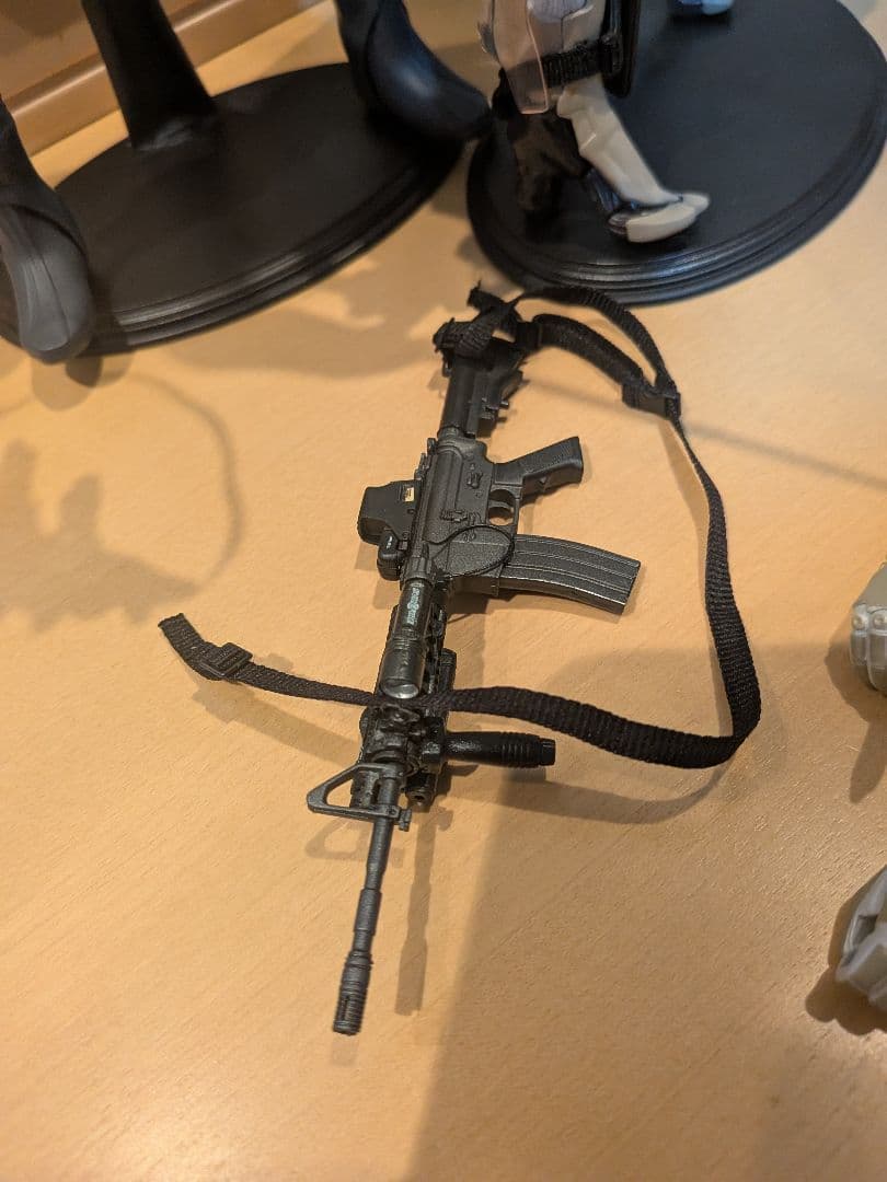 メタルギアソリッド メディコムトイ スネーク&雷電 1/6 フィギュア RAH