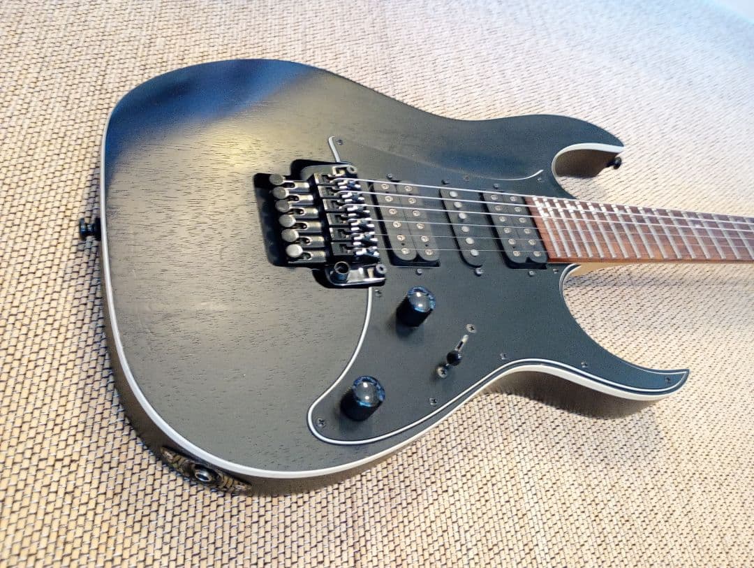 アイバニーズ Ibanez RG350ZB