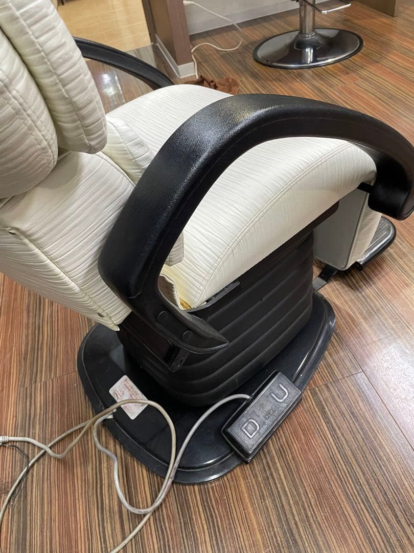 引き取り限定　電動　サロン用　シャンプーチェア　椅子　大広製作所　札幌　②