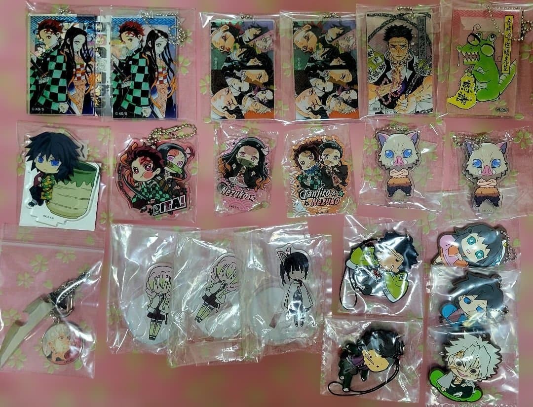 鬼滅の刃 まとめ売り 缶バッジ ラバスト アクスタ タンブラー
