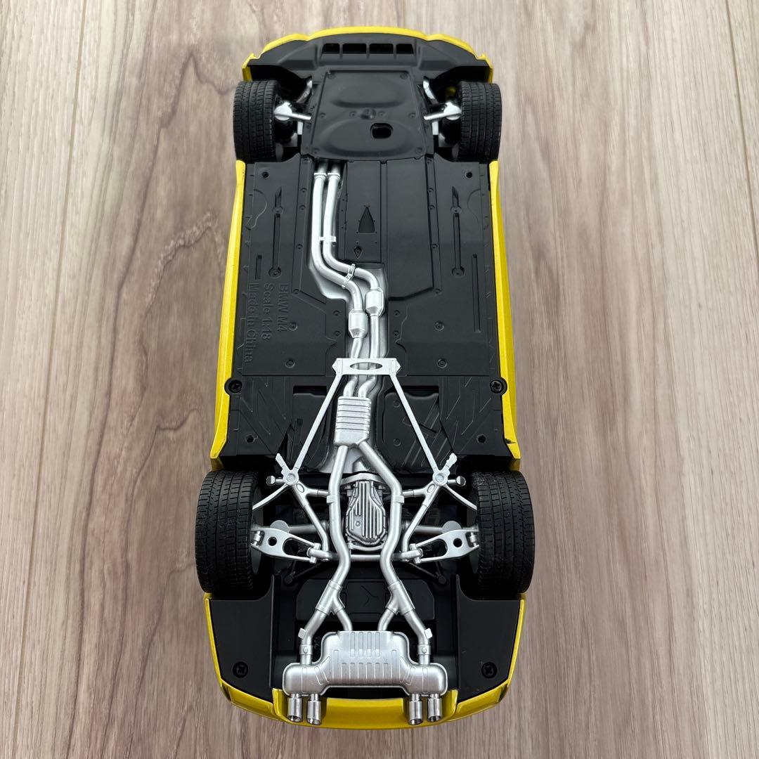 自動車 BMW M4 1/18